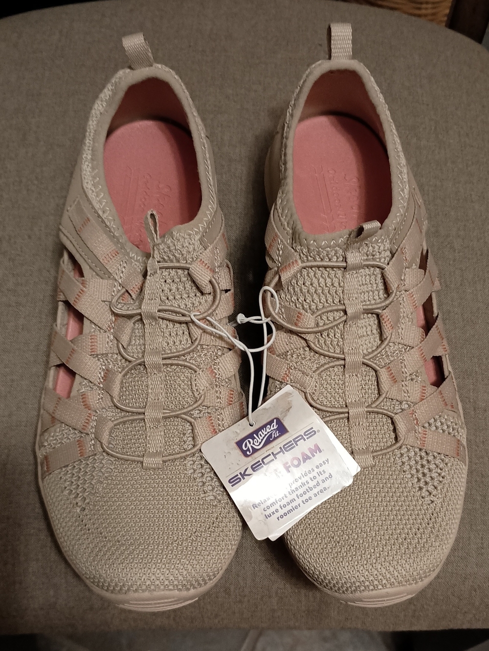 Skechers Reggae Fest Neap in Taupe. Size 9 - NWT